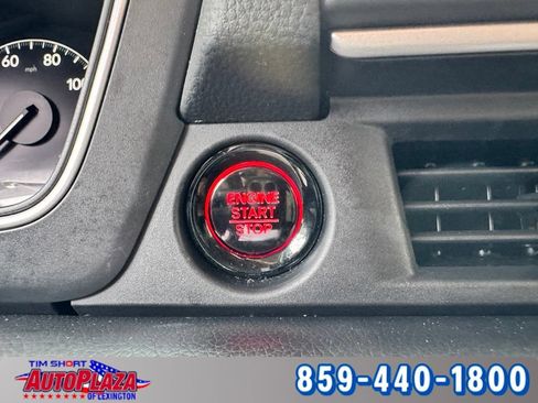 Used 2025 Honda Pilot Touring image 25