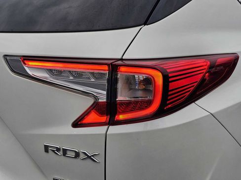 Used 2019 Acura RDX AWD w/ Advance Package image 4