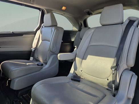 Used 2022 Honda Odyssey Touring image 10