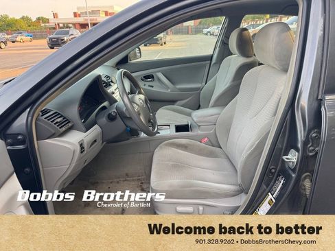 Used 2010 Toyota Camry LE FWD image 14