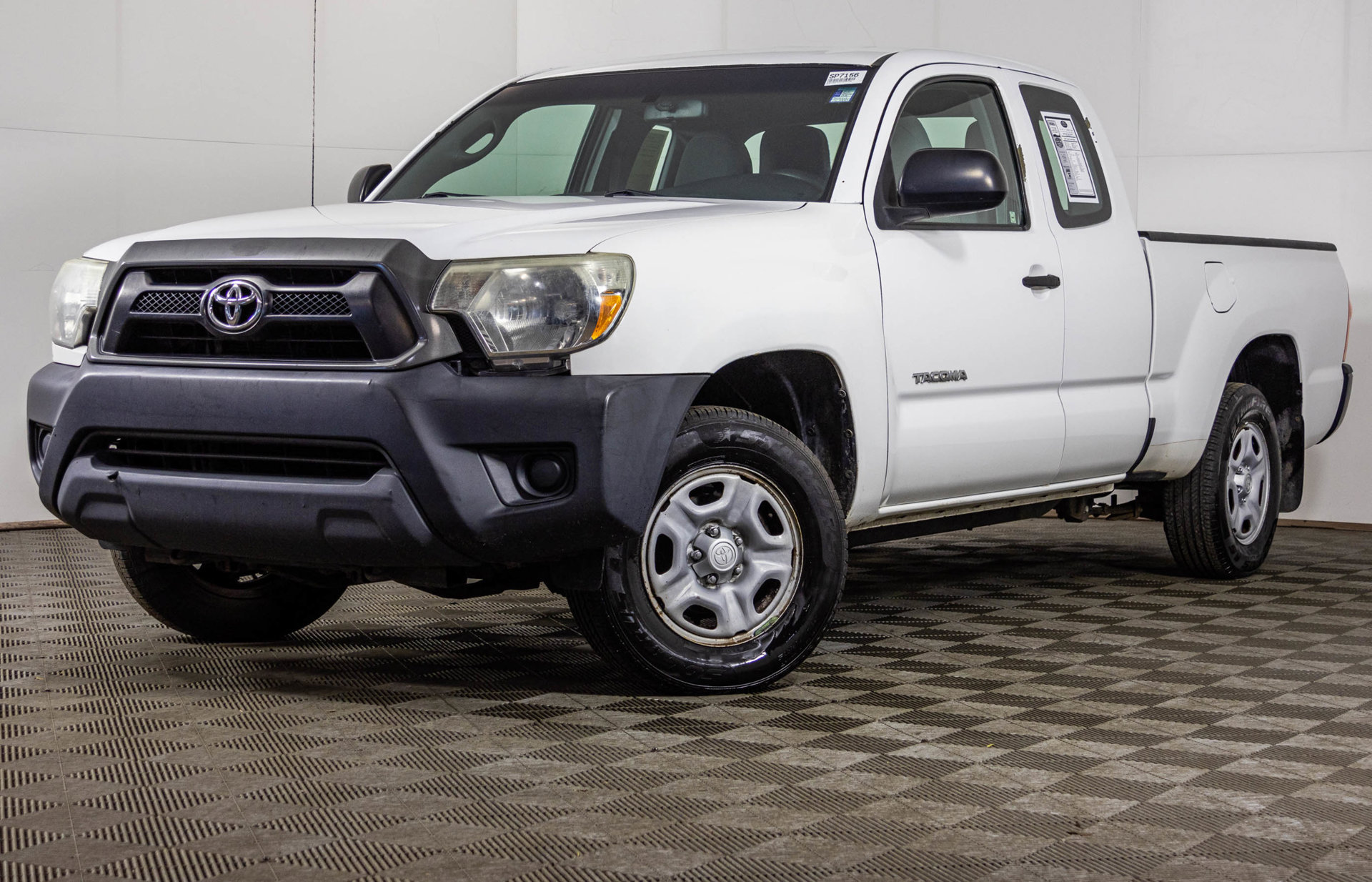Used 2015 Toyota Tacoma 2WD Access Cab image 2