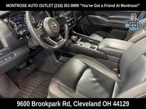 Used 2024 Nissan Pathfinder SL image 13