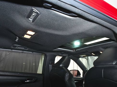 Used 2024 Toyota Highlander XSE AWD/4WD image 51