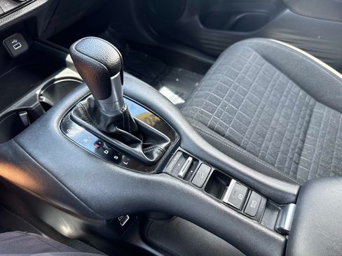 Certified 2023 Honda HR-V LX image 24