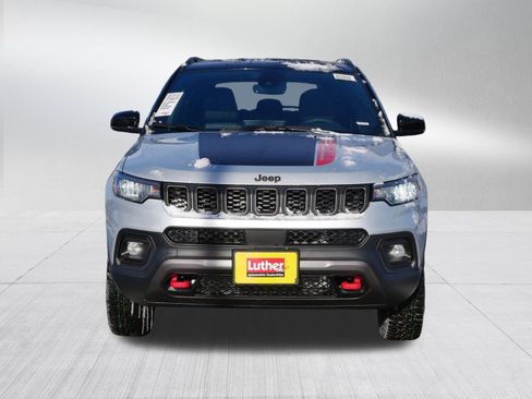 New 2026 Jeep Compass Trailhawk w/ Trailer Tow Group AWD/4WD image 2