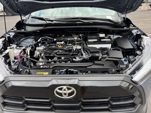 Certified 2026 Toyota Corolla Cross XLE FWD image 21
