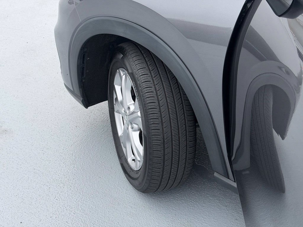 Certified 2024 Honda HR-V LX image 29