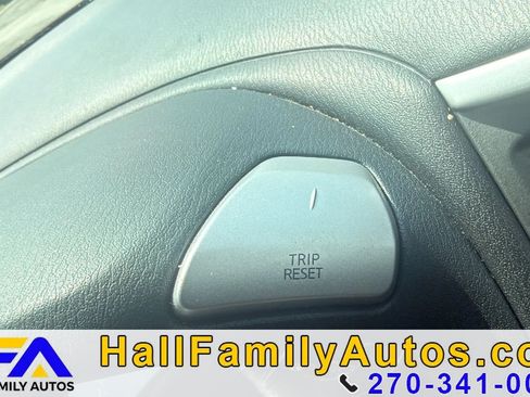 Used 2018 Nissan Pathfinder Platinum w/ Cargo Package FWD image 38