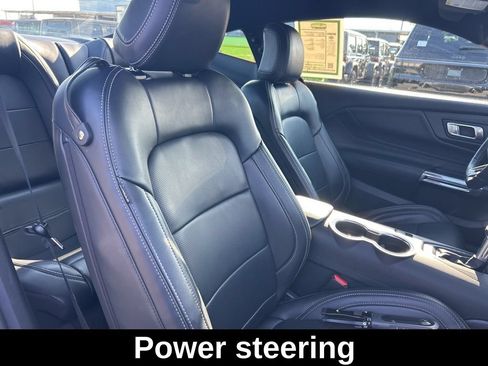 Used 2025 Ford Mustang Premium RWD image 20
