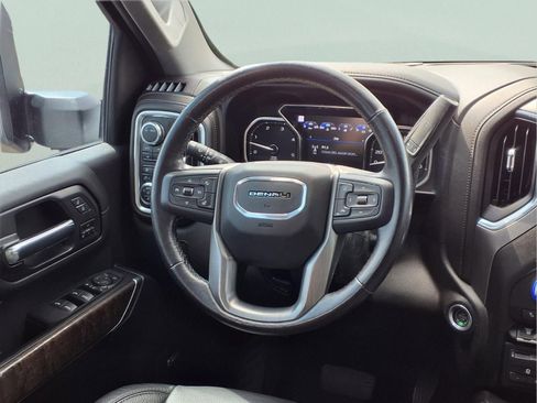 Used 2022 GMC Sierra 2500 Denali image 14