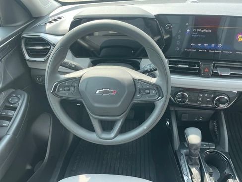 Used 2026 Chevrolet TrailBlazer LT w/ Midnight Edition FWD image 15