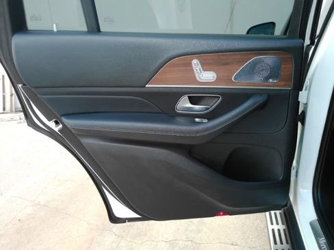 Used 2020 Mercedes-Benz GLS 450 4MATIC image 16