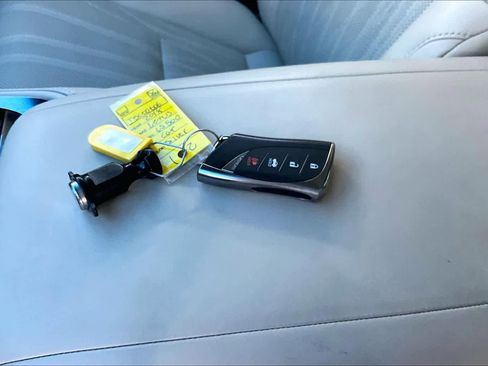 Used 2018 Lexus LS 500 w/ Interior Upgrade Package RWD image 15