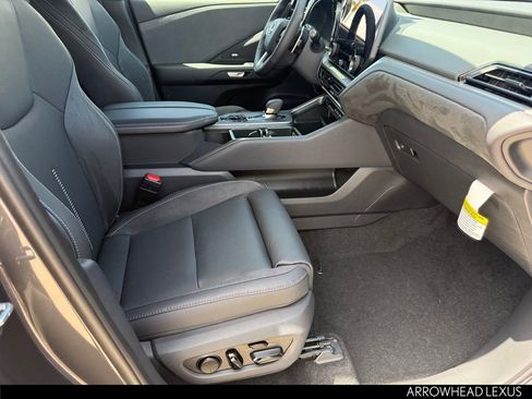 New 2026 Lexus TX 350 AWD image 32