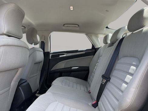 Used 2018 Ford Fusion S FWD image 15