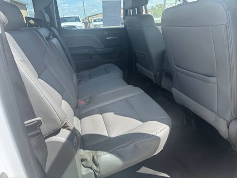 Used 2018 Chevrolet Silverado 2500 W/T AWD/4WD image 5