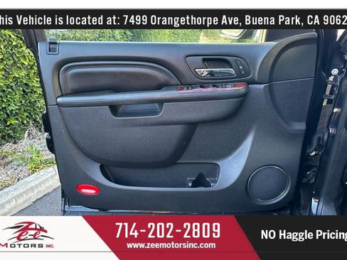 Used 2013 Cadillac Escalade Premium AWD/4WD image 22