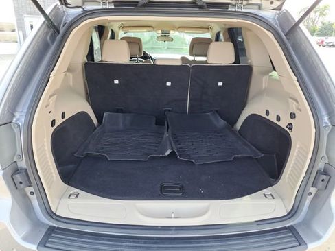 Used 2019 Jeep Grand Cherokee Laredo image 25