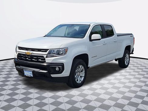 Used 2022 Chevrolet Colorado LT w/ LT Convenience Package AWD/4WD image 2