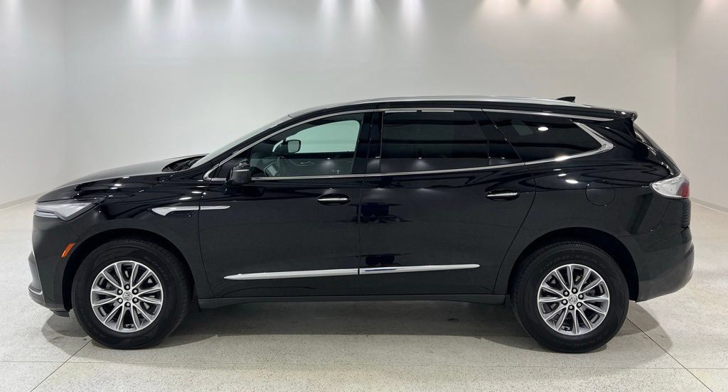 Used 2024 Buick Enclave Essence w/ LPO, Floor Liner Package FWD image 2
