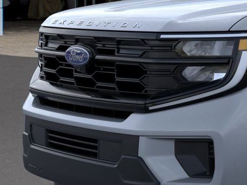 New 2026 Ford Expedition Active image 17