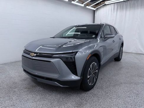 Used 2024 Chevrolet Blazer EV LT AWD/4WD image 5