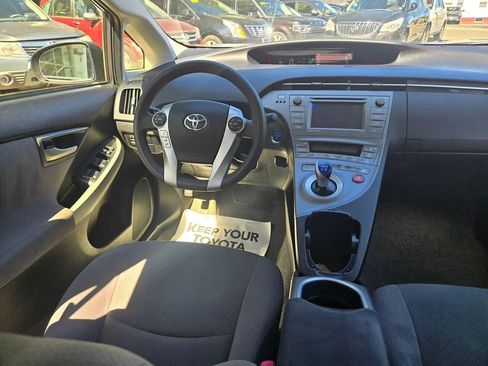 Used 2012 Toyota Prius Three FWD image 18