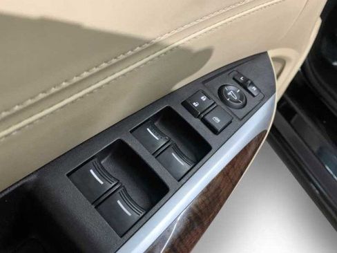 Used 2019 Acura TLX image 28