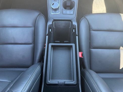 Certified 2024 Cadillac XT4 Premium Luxury AWD/4WD image 27
