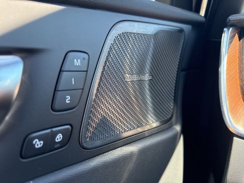 Certified 2025 Volvo XC60 B5 Ultra w/ Protection Package Premier image 26