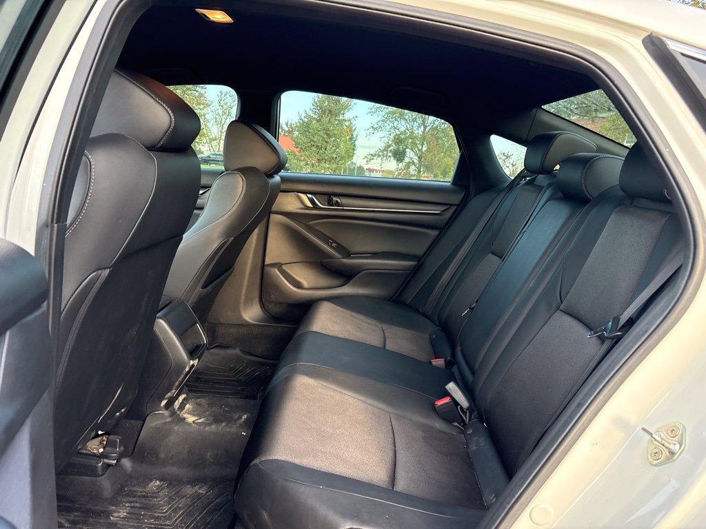 Used 2019 Honda Accord Sport image 12