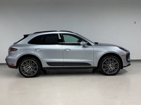 Certified 2026 Porsche Macan w/ Premium Package Plus AWD/4WD image 8