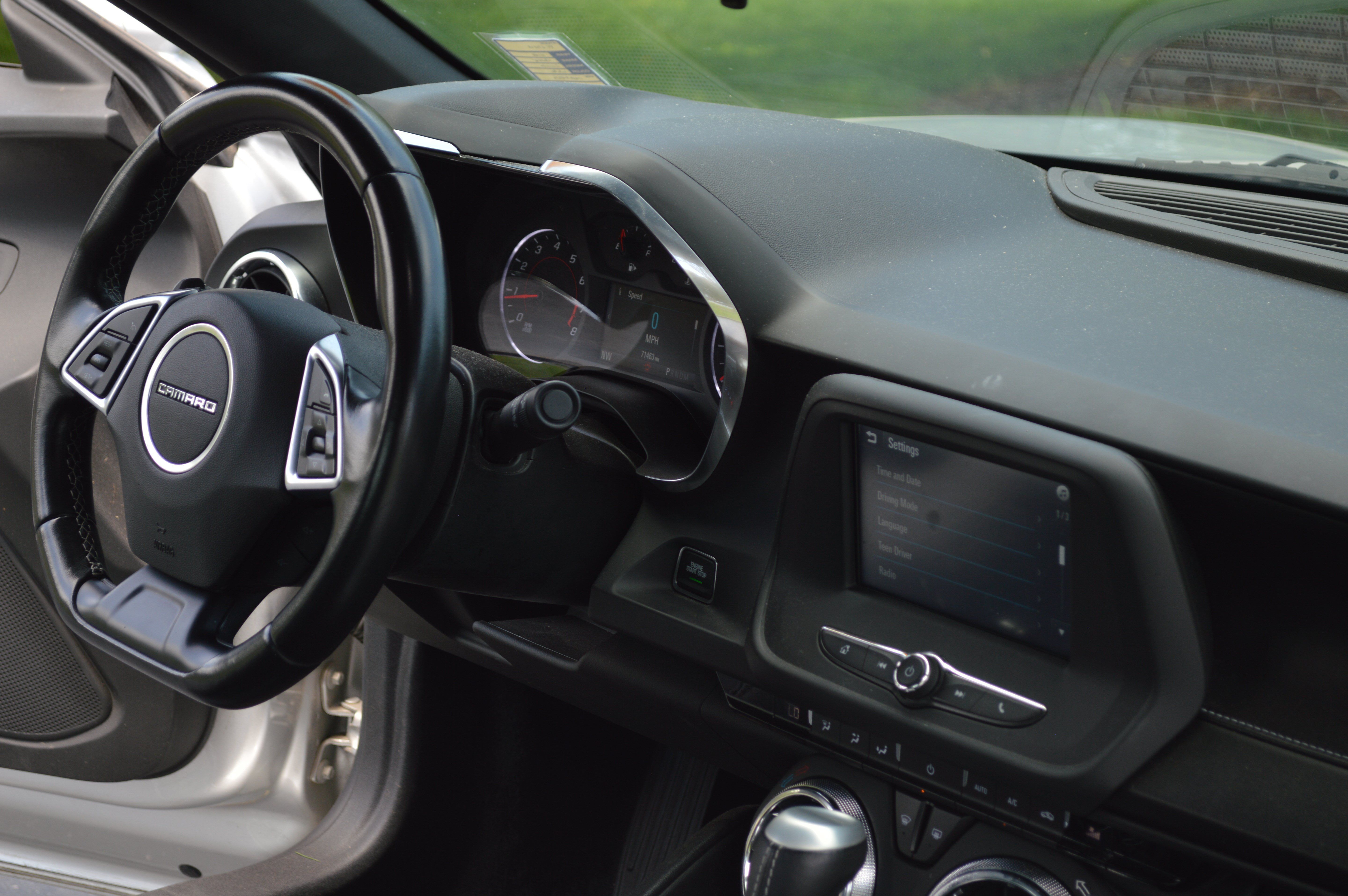 Used 2018 Chevrolet Camaro LT RWD image 36