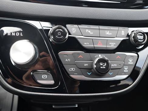 New 2026 Chrysler Voyager LX image 20