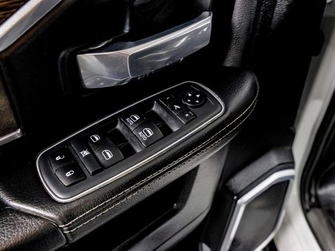 Used 2020 RAM 2500 Laramie image 34