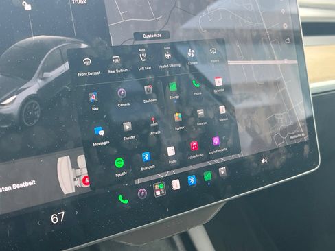 Used 2021 Tesla Model Y Long Range AWD/4WD image 9