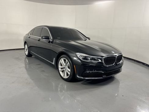 Used 2016 BMW 750i xDrive AWD/4WD image 3