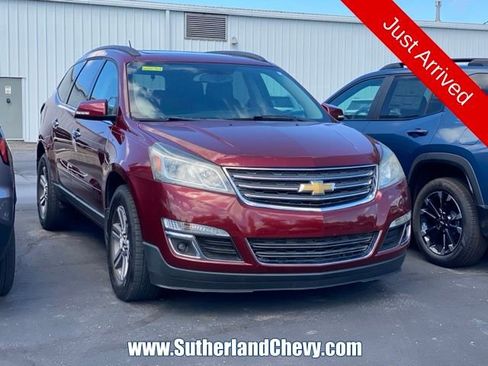 Used 2016 Chevrolet Traverse LT FWD image 1