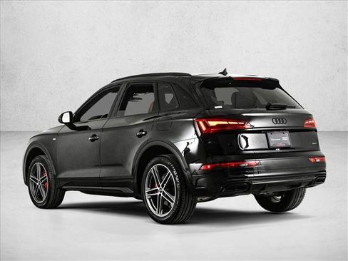 Certified 2025 Audi Q5 e Premium Plus w/ Premium Plus Package image 8