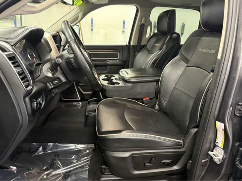 Used 2024 RAM 2500 Laramie image 10