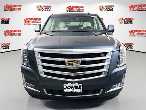 Used 2020 Cadillac Escalade Luxury image 12