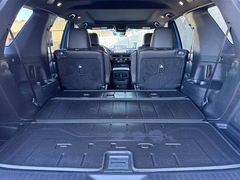 Certified 2024 Honda Pilot TrailSport image 20