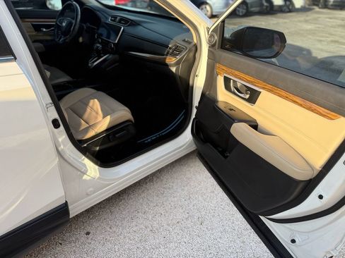 Used 2017 Honda CR-V EX-L image 16