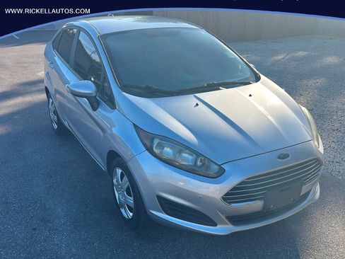 Used 2016 Ford Fiesta S image 1