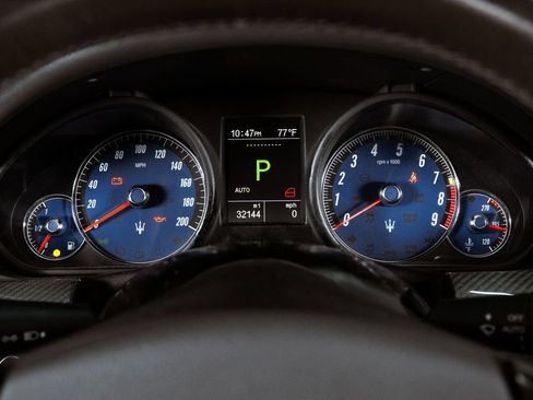 Used 2013 Maserati GranTurismo Sport RWD image 13