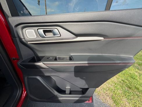 Used 2025 Ford Explorer ST w/ Sun And Sound Package image 19