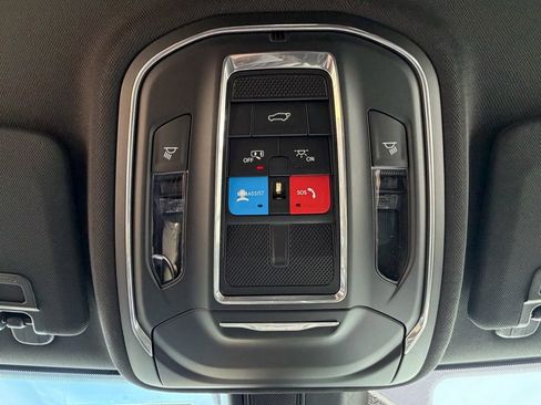 New 2026 Jeep Grand Cherokee Altitude AWD/4WD image 23
