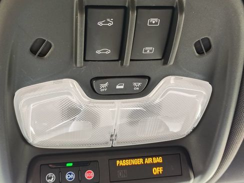 Used 2023 Chevrolet TrailBlazer RS w/ Sun and Liftgate Package AWD/4WD image 39