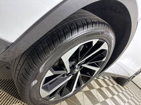 Used 2024 Mitsubishi Outlander SE Black Edition image 33