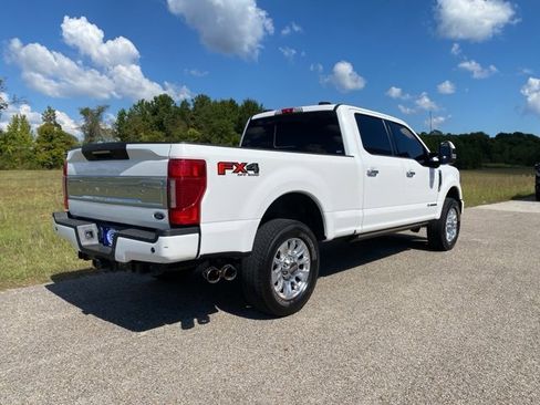 Used 2022 Ford F250 Limited image 7